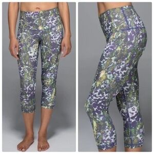 Lululemon Wunder Under Crop II Roll Down Leggings Floral Sport While Multi Sz. 4